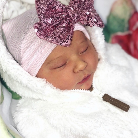 Meet your Posher, Mariah - Picture 7 of 8